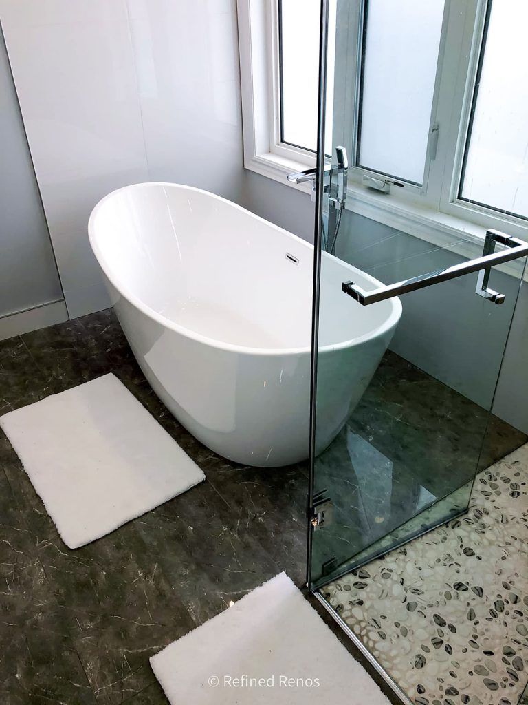 freestanding-bathtub-bathroom-reno